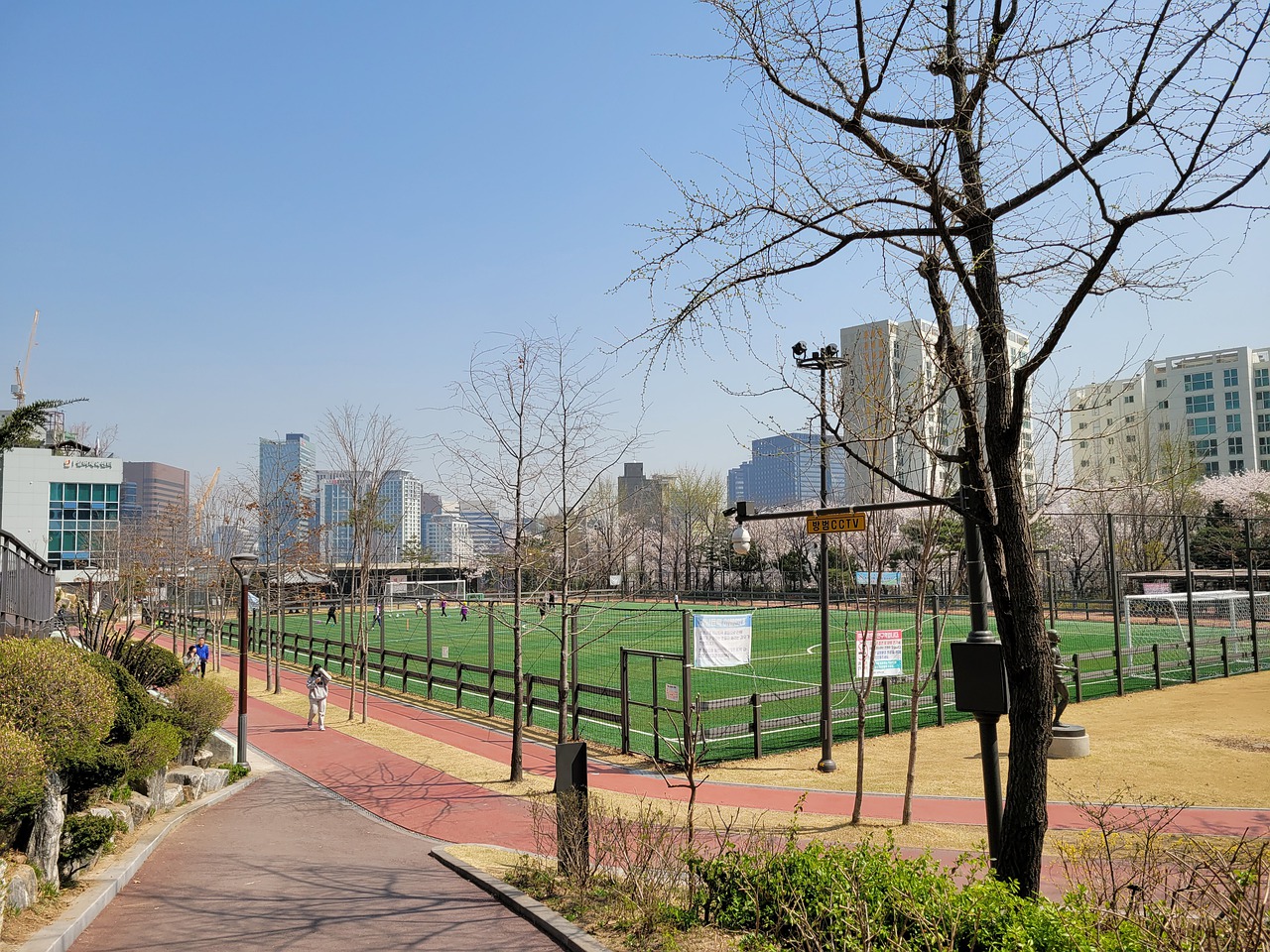 力求突破韩 力求突破韩